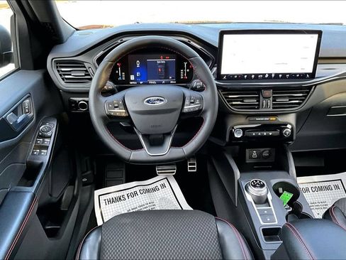 Used 2024 Ford Escape ST-Line w/ Tech Pack #1 AWD/4WD image 5