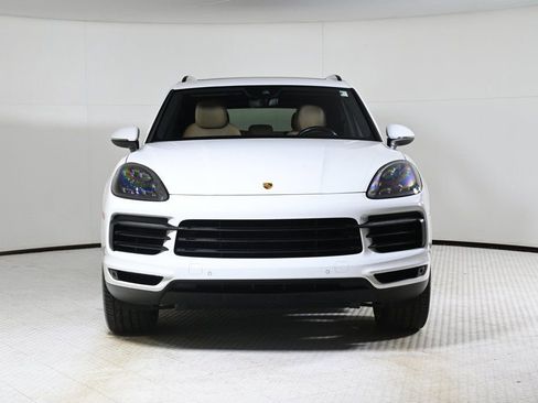 Certified 2022 Porsche Cayenne image 10