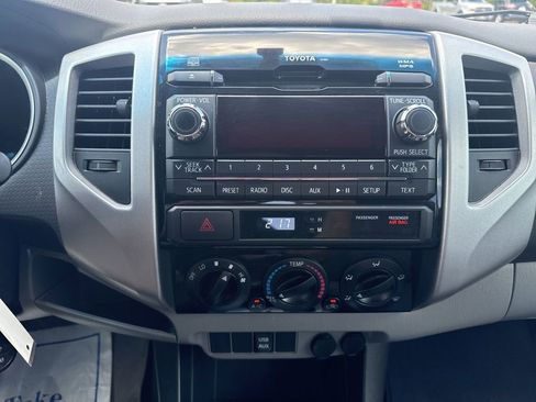 Used 2012 Toyota Tacoma PreRunner w/ TRD Off-Road Pkg RWD image 4