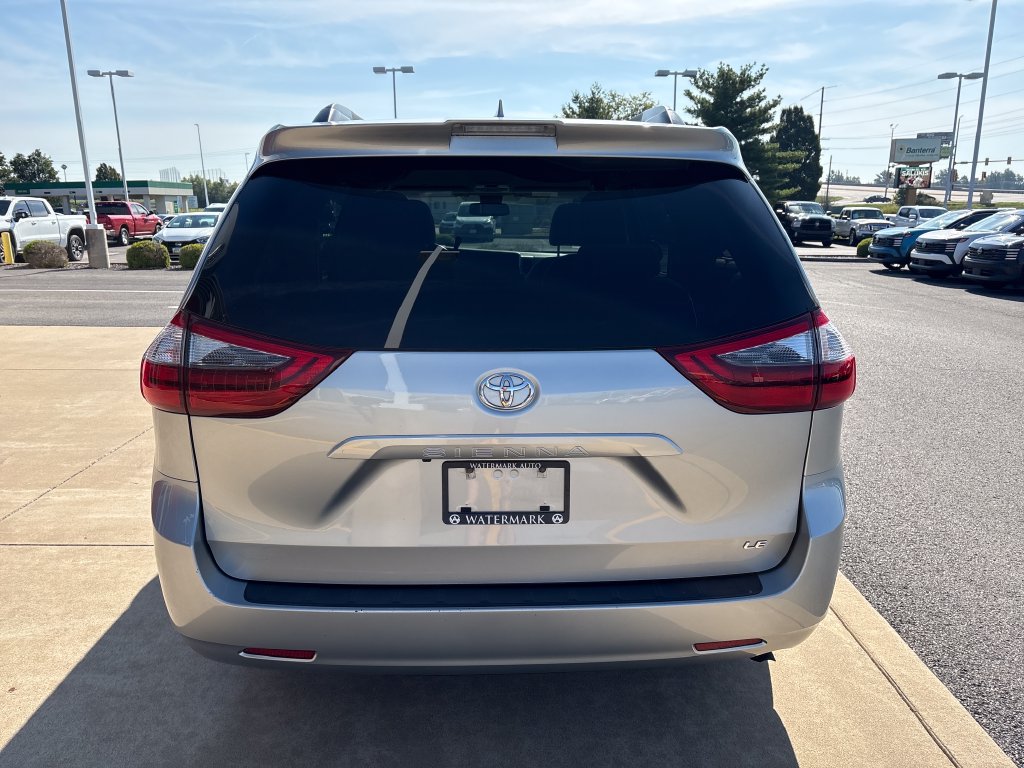 Used 2020 Toyota Sienna LE FWD image 4