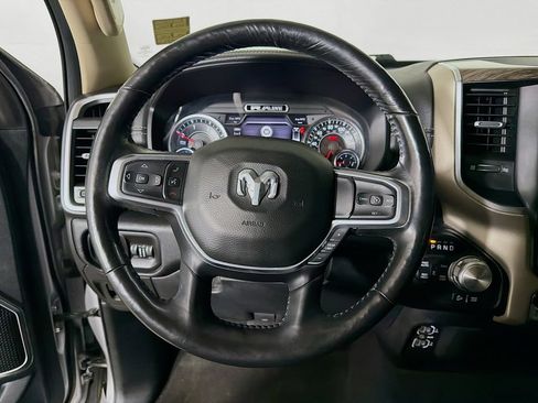 Used 2020 RAM 1500 Laramie w/ Off Road Group AWD/4WD image 13