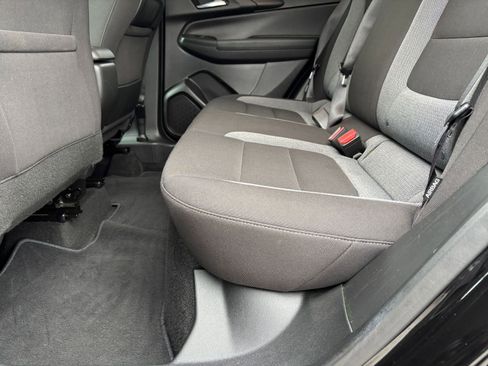 Used 2025 Chevrolet TrailBlazer LT image 25