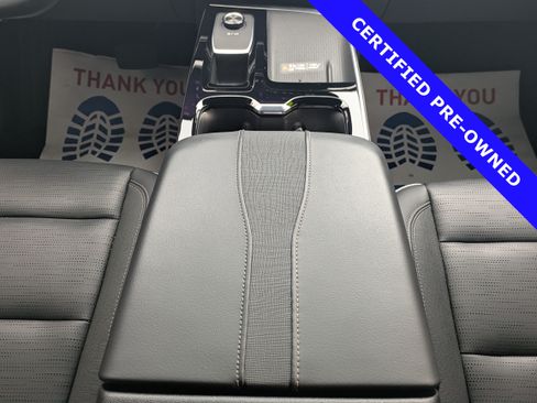 Used 2025 Buick Enclave Sport Touring w/ Power Package FWD image 22