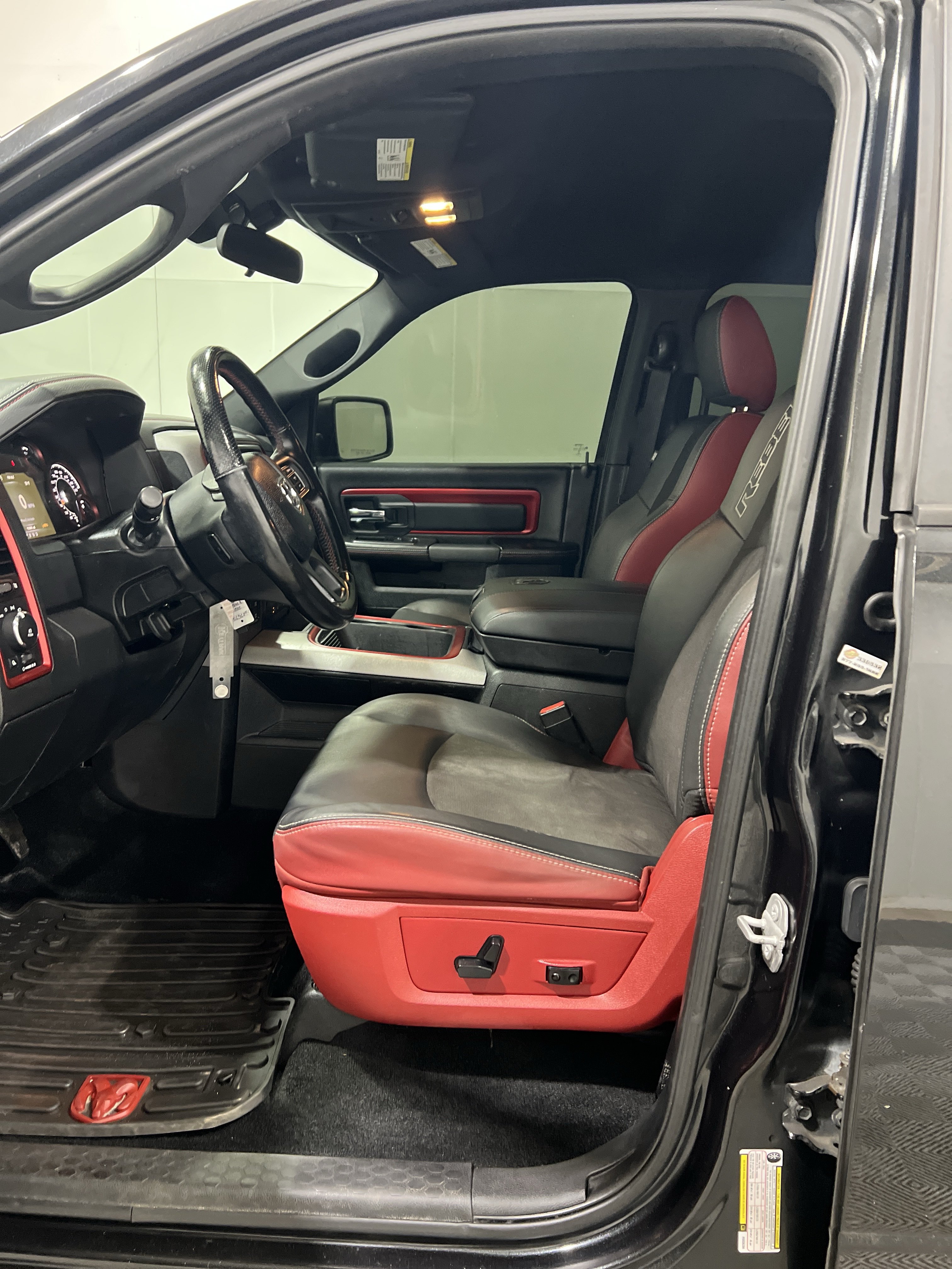 Used 2017 RAM 1500 Rebel AWD/4WD image 12