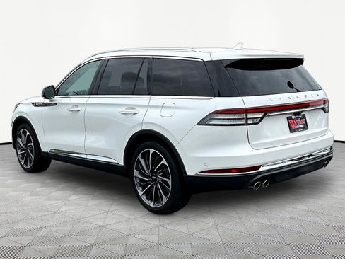 Used 2020 Lincoln Aviator Reserve w/ Equipment Group 202A AWD/4WD image 4
