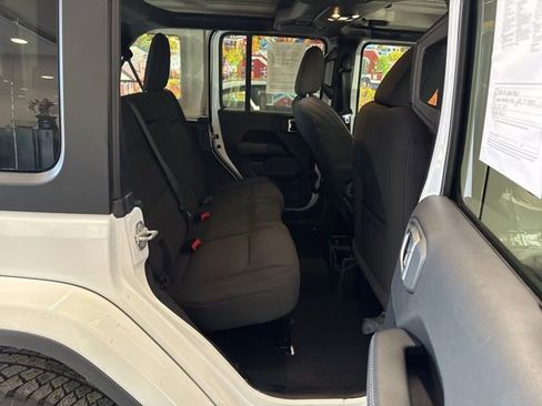 Used 2021 Jeep Wrangler Unlimited Sahara AWD/4WD image 47