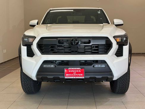 New 2026 Toyota Tacoma TRD Off-Road AWD/4WD image 13