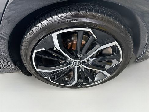 Used 2024 Nissan Altima 2.5 SR image 11