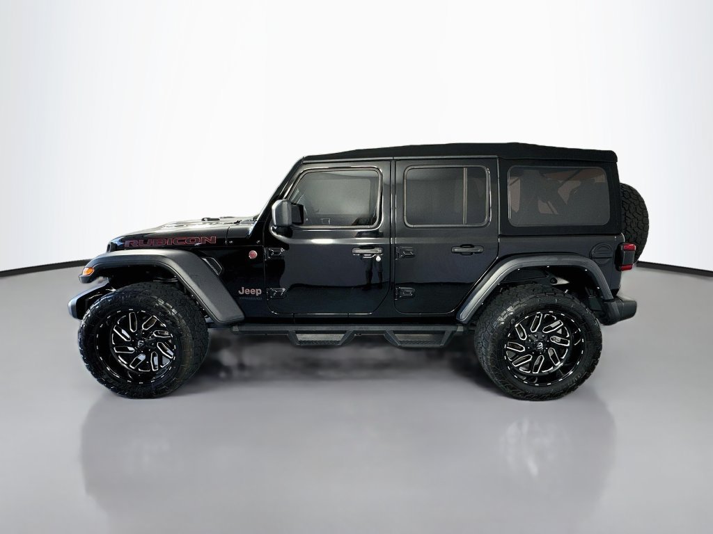 Used 2022 Jeep Wrangler Unlimited Rubicon w/ LED Lighting Group AWD/4WD image 4