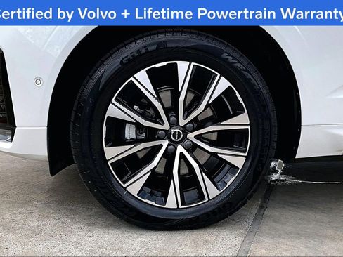 Used 2023 Volvo XC60 B5 Plus w/ Climate Package image 11