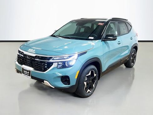 New 2026 Kia Seltos S FWD image 3
