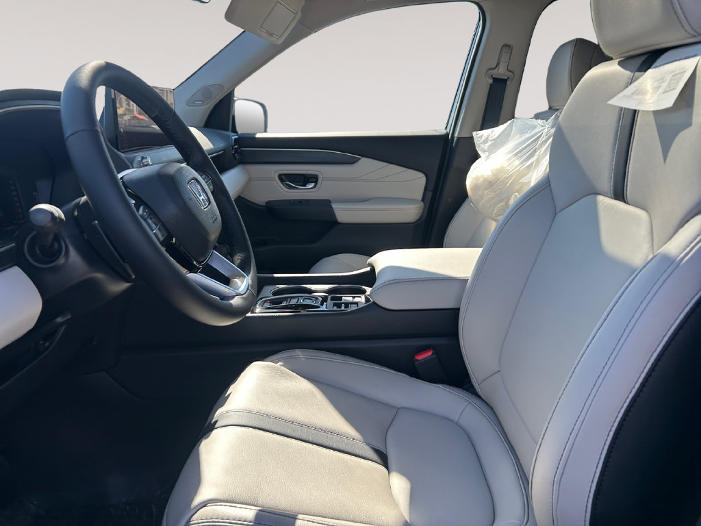 New 2026 Honda Pilot Touring image 9