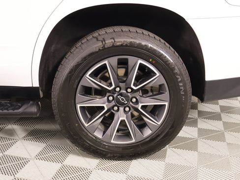 Used 2023 Chevrolet Tahoe Z71 w/ Luxury Package AWD/4WD image 20