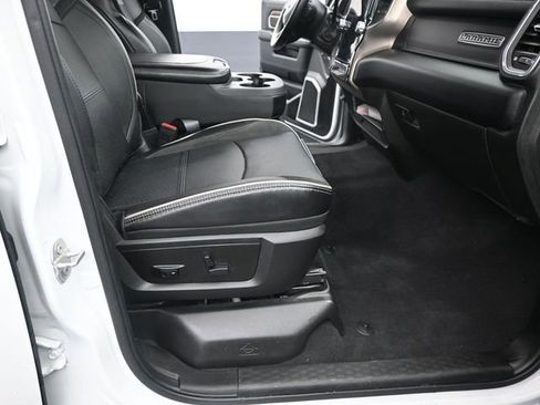 Used 2024 RAM 2500 Laramie AWD/4WD image 23