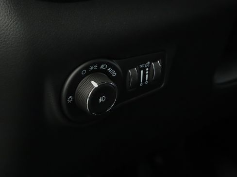 New 2026 Jeep Compass Limited image 7