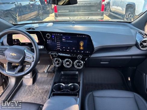 Used 2025 Chevrolet Blazer EV LT AWD/4WD image 7
