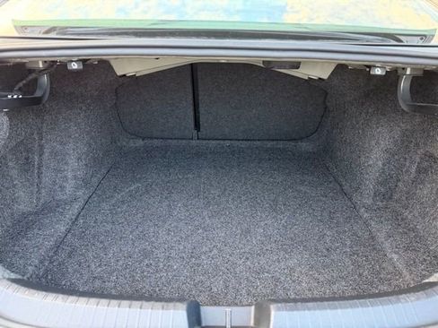 Used 2024 Volkswagen Jetta SE image 15