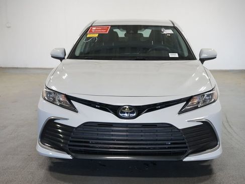 Used 2023 Toyota Camry LE FWD image 2