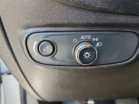 Used 2024 Chevrolet Equinox LS w/ LS Convenience Package image 25