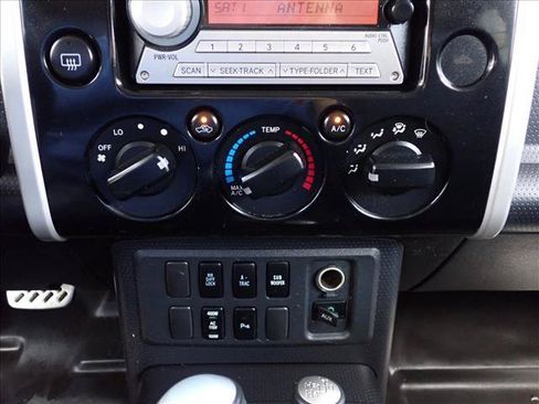 Used 2008 Toyota FJ Cruiser 4WD image 17