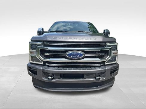 Used 2022 Ford F250 Platinum w/ FX4 Off-Road Package AWD/4WD image 8