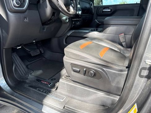 Used 2021 GMC Sierra 1500 AT4 w/ AT4 Premium Package AWD/4WD image 26