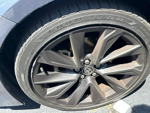 Used 2023 Toyota Corolla SE FWD image 7