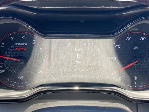 Used 2024 Chevrolet Trax RS w/ Sunroof Package FWD image 7