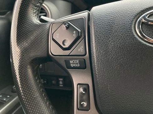Used 2020 Toyota Tacoma TRD Sport w/ Technology Package RWD image 15