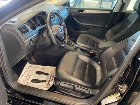Used 2018 Volkswagen Jetta SE FWD image 26