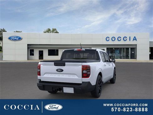 New 2025 Ford Maverick Lariat w/ Black Appearance Package image 8