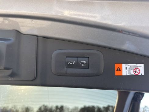 Used 2024 Lexus RZ 300e Premium image 30