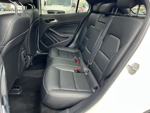 Used 2020 Mercedes-Benz GLA 250 4MATIC image 23