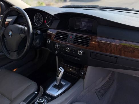 Used 2010 BMW 528i 528i Sedan 4D image 19