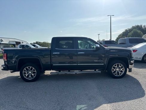 Used 2018 GMC Sierra 1500 SLT w/ SLT Premium Package AWD/4WD image 4