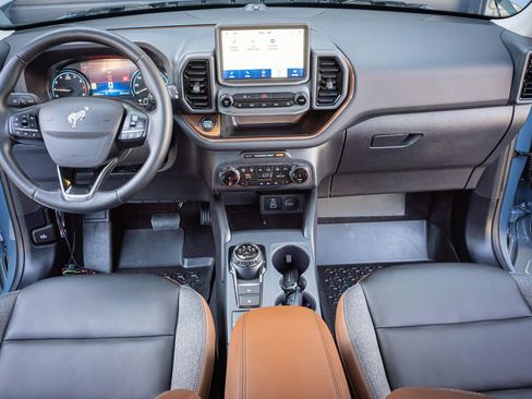 Used 2024 Ford Bronco Sport Outer Banks w/ Tech Package image 30