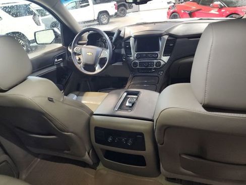 Used 2015 Chevrolet Tahoe LTZ AWD/4WD image 17