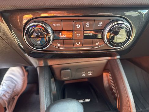 Used 2025 Chevrolet TrailBlazer RS w/ Convenience Package FWD image 17