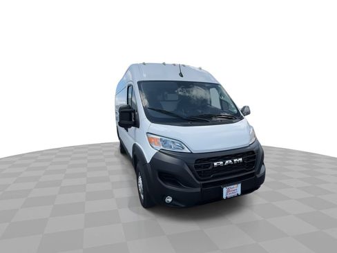 Used 2025 RAM ProMaster 3500 w/ Convenience Group FWD image 3
