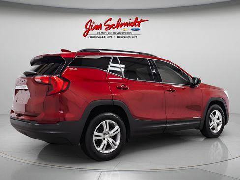 Used 2020 GMC Terrain SLE w/ Driver Convenience Package FWD image 6