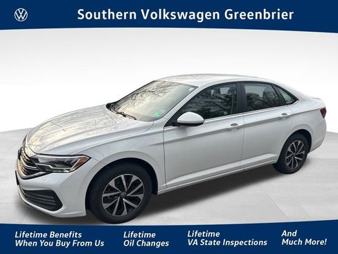 Used 2023 Volkswagen Jetta S image 1