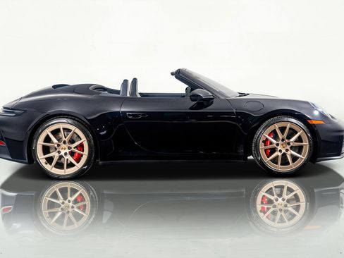 Used 2025 Porsche 911 Carrera S image 6