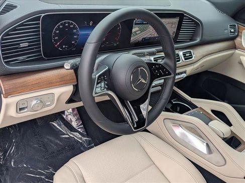 New 2026 Mercedes-Benz GLE 350 4MATIC image 3