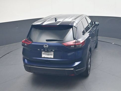 Used 2025 Nissan Rogue SV FWD image 33