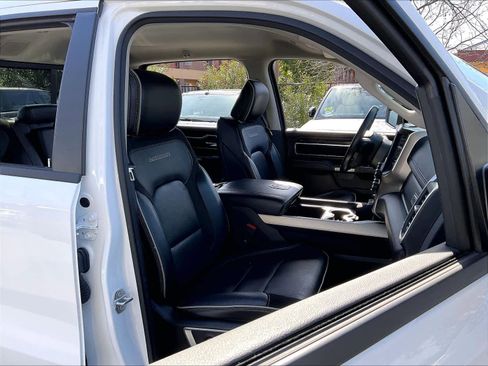 Used 2022 RAM 1500 Laramie image 9