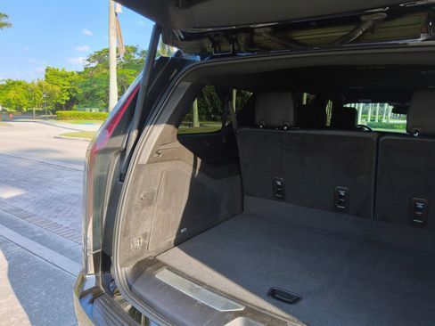 Used 2022 Cadillac Escalade ESV Luxury RWD image 56