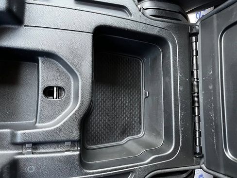 Used 2019 RAM 1500 Laramie w/ Off Road Group AWD/4WD image 21