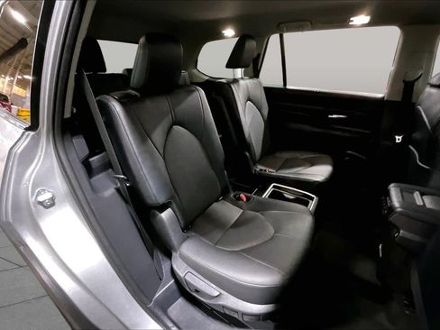 Used 2026 Toyota Grand Highlander AWD image 20