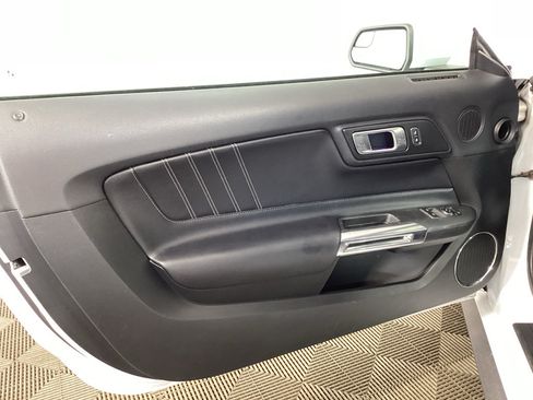 Used 2020 Ford Mustang Premium RWD image 13
