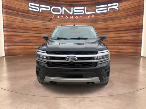 Used 2022 Ford Expedition Max XLT image 10